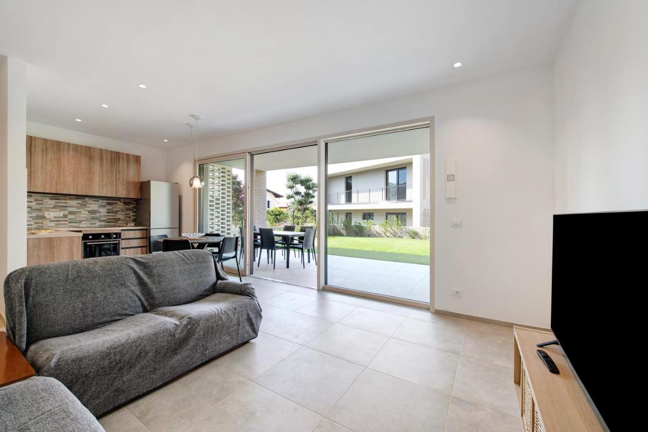 Apartamento Garden Borgo Secolo Peschiera del Garda Exterior foto