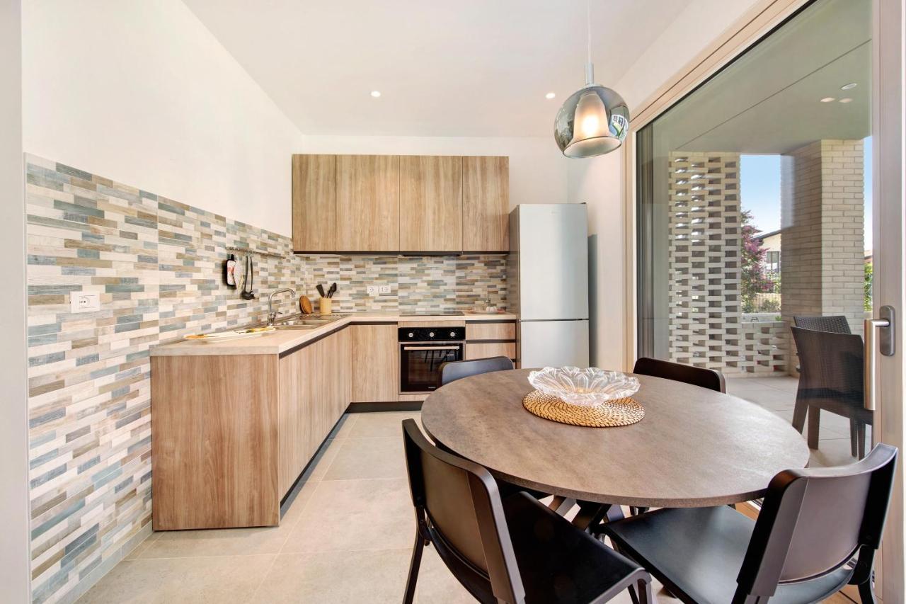 Apartamento Garden Borgo Secolo Peschiera del Garda Exterior foto
